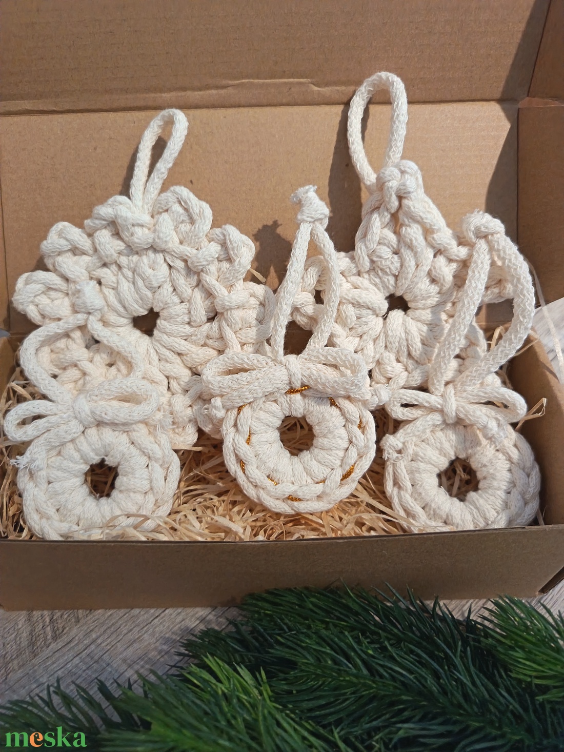 Horgolt karácsonyfadísz készlet  - karácsony - karácsonyi lakásdekoráció - karácsonyfadíszek - Meska.hu