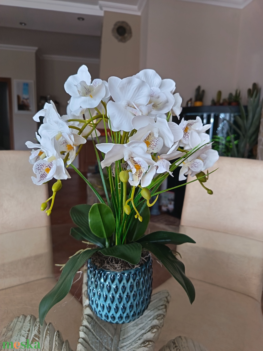 Orchidea dekoráció türkiz kaspósban  - otthon & életmód - dekoráció - asztal és polc dekoráció - asztaldísz - Meska.hu