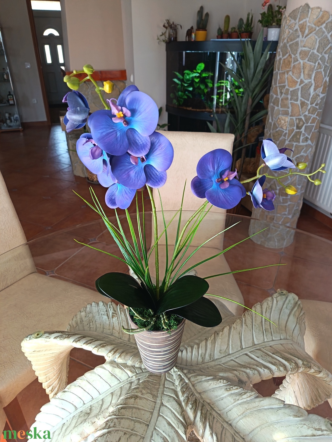 Elegáns, élethű orchidea dekoráció kerámiakaspóban � kékes-lila színben - otthon & életmód - dekoráció - asztal és polc dekoráció - asztaldísz - Meska.hu