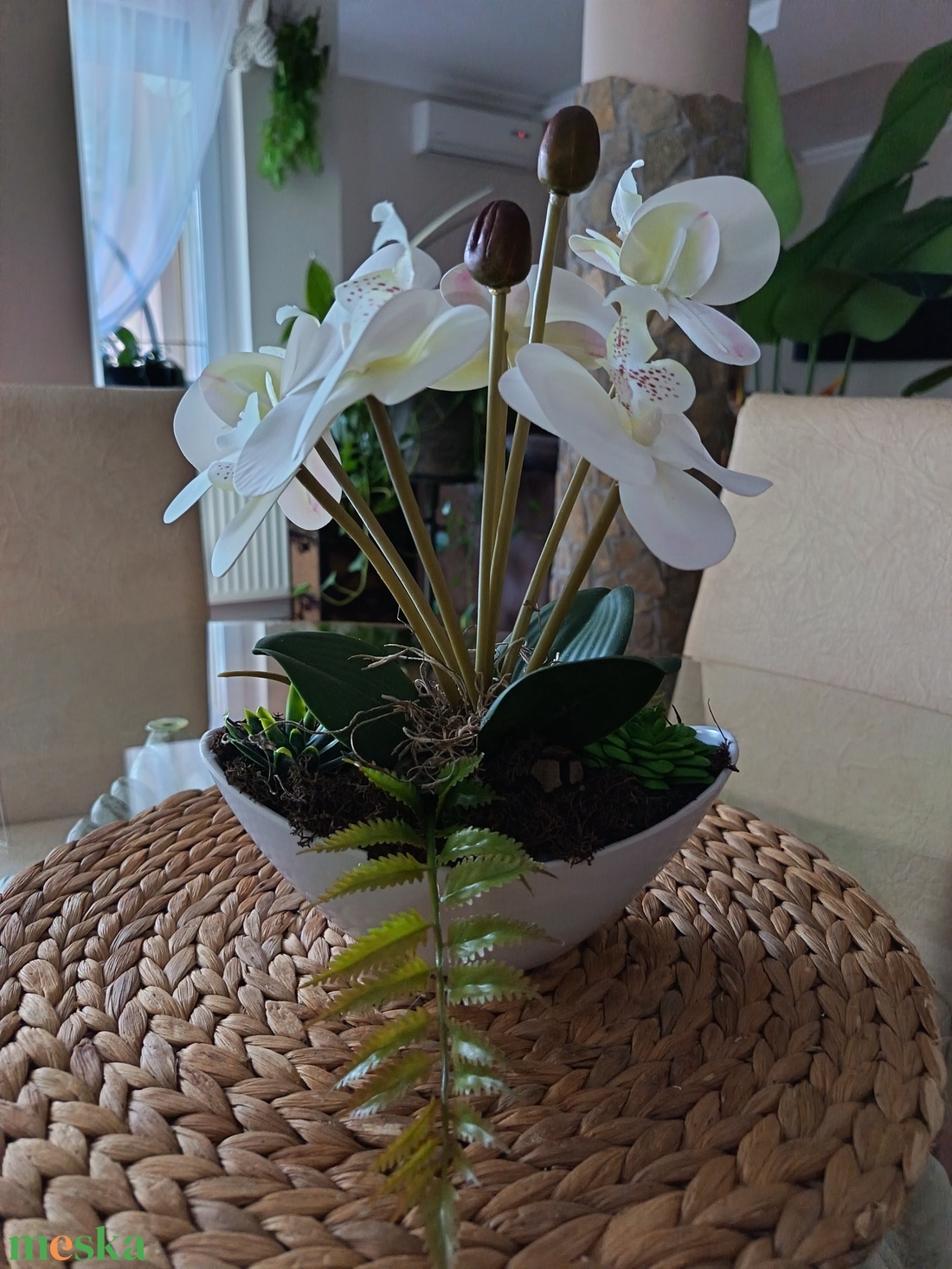 Fehér orchideás asztaldísz csónakkaspóban - otthon & életmód - dekoráció - asztal és polc dekoráció - asztaldísz - Meska.hu