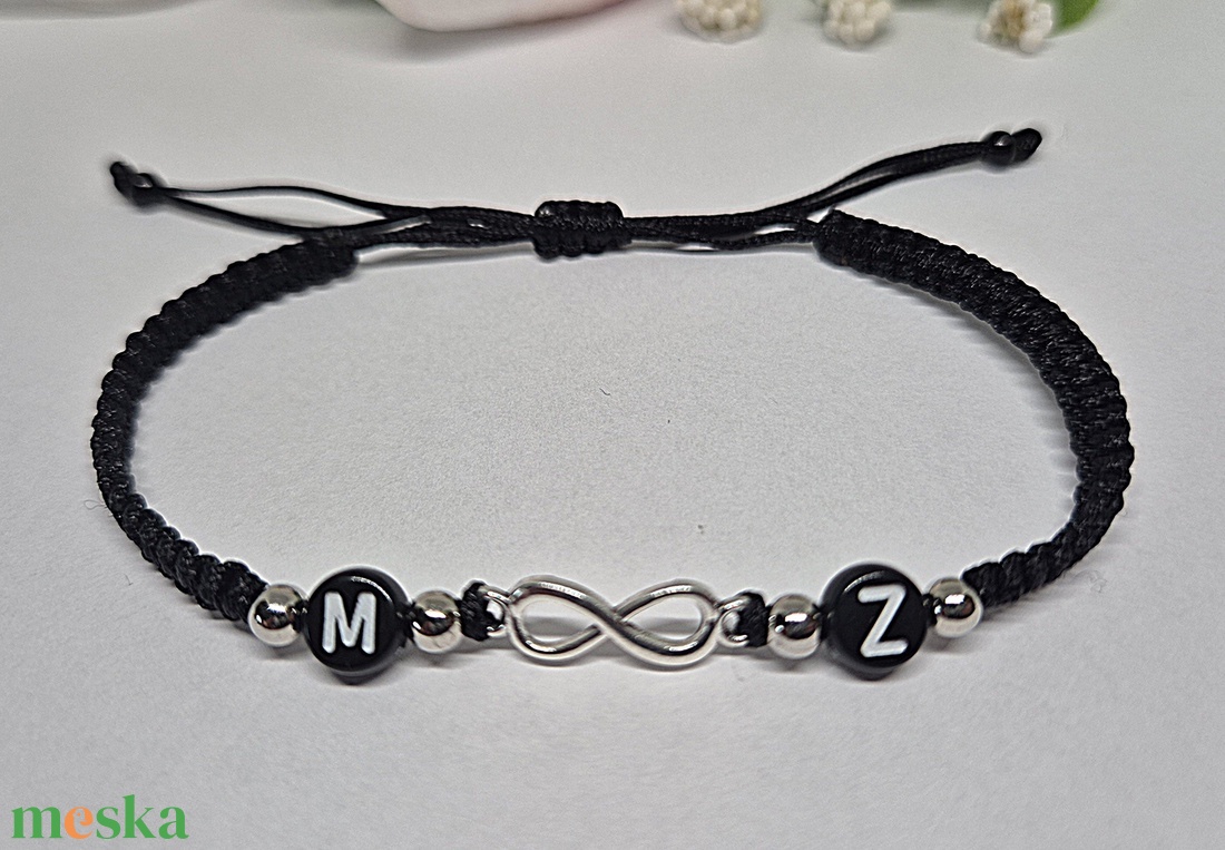 Monogramos karkötő, végtelen szimbólummal - ékszer - karkötő - karkötő medállal - Meska.hu