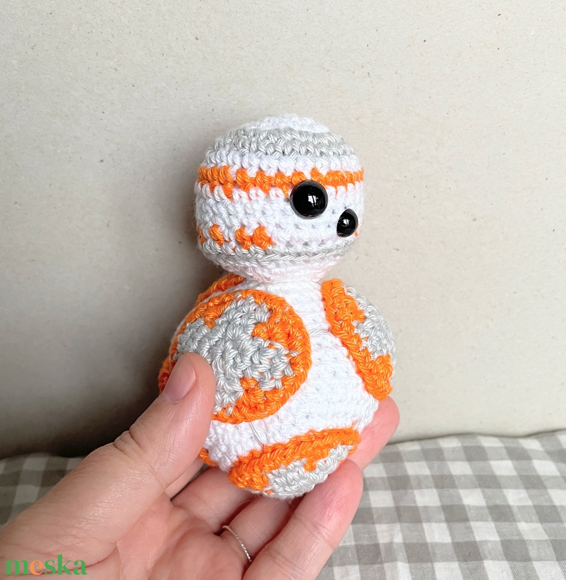 Horgolt BB-8 - játék & sport - plüssállat & játékfigura - robot & gép - Meska.hu Horgolt BB-8 - játék & sport - plüssállat & játékfigura - robot & gép - Meska.hu