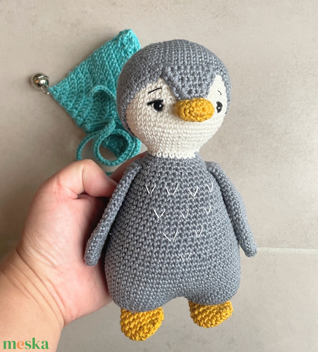 Horgolt pingvin sállal és sapkával - játék & sport - plüssállat & játékfigura - más figura - Meska.hu