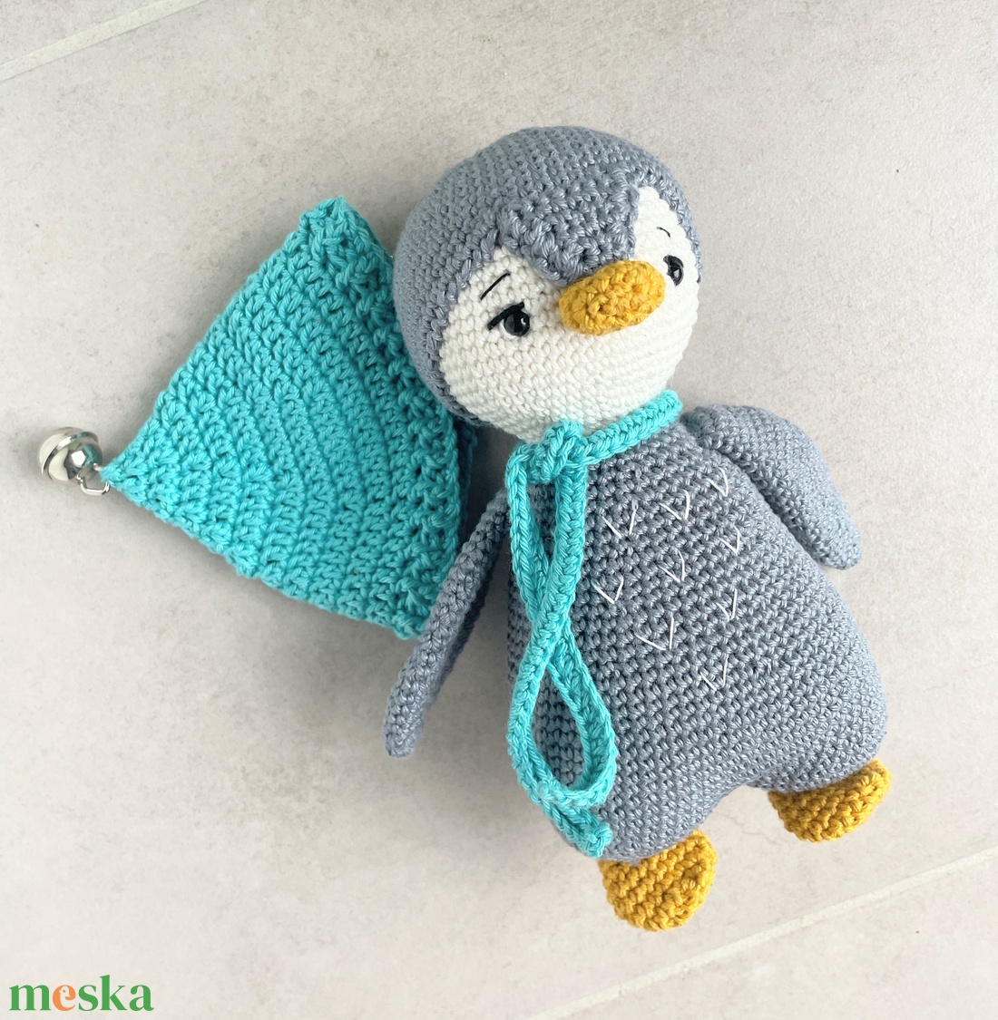 Horgolt pingvin sállal és sapkával - játék & sport - plüssállat & játékfigura - más figura - Meska.hu