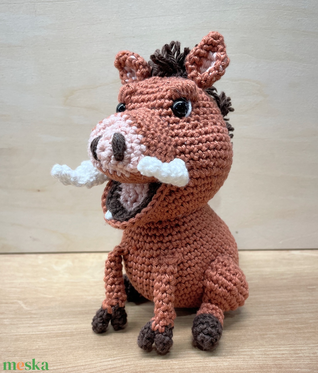 Horgolt Pumba - játék & sport - plüssállat & játékfigura - más figura - Meska.hu