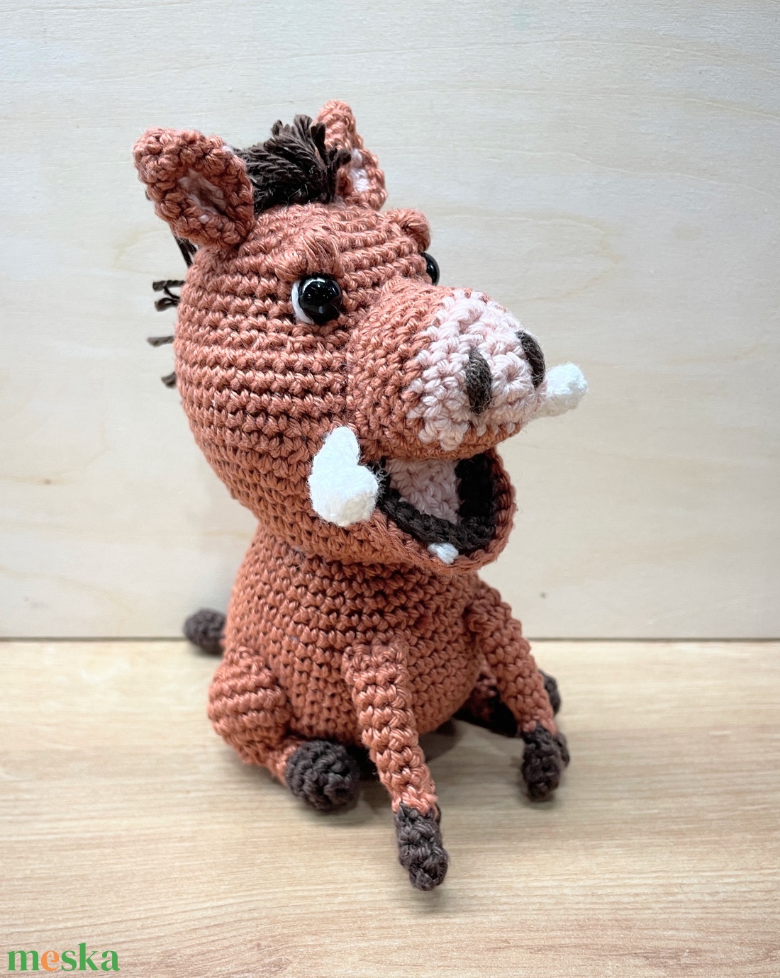 Horgolt Pumba - játék & sport - plüssállat & játékfigura - más figura - Meska.hu