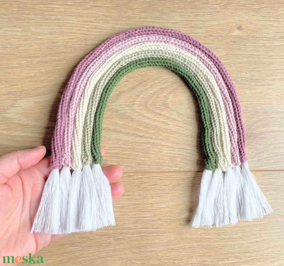 Zöld-rózsaszín szivárvány dísz - baba - mama - babaszoba dekoráció - babaszoba kép - Meska.hu