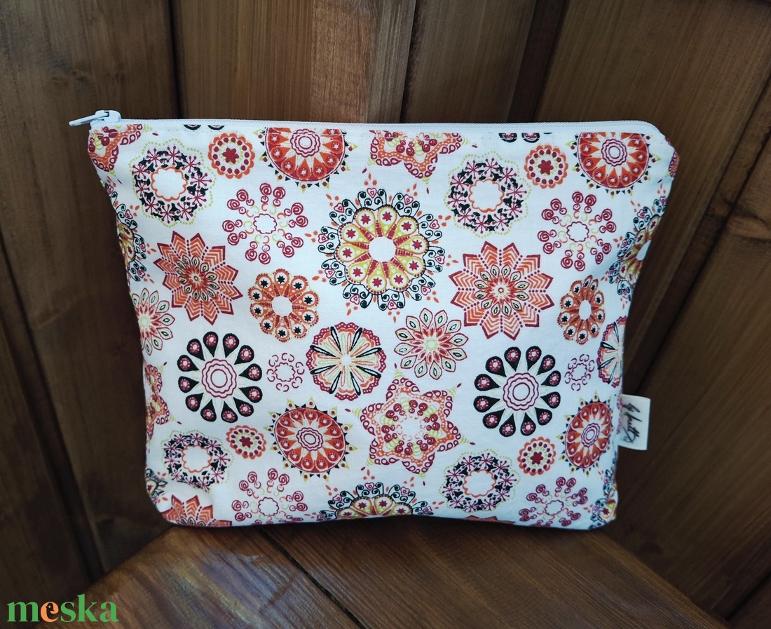 Neszesszer - otthon & életmód - konyhafelszerelés, tálalás - konyhai textil - szalvéta - Meska.hu Neszesszer - otthon & életmód - konyhafelszerelés, tálalás - konyhai textil - szalvéta - Meska.hu