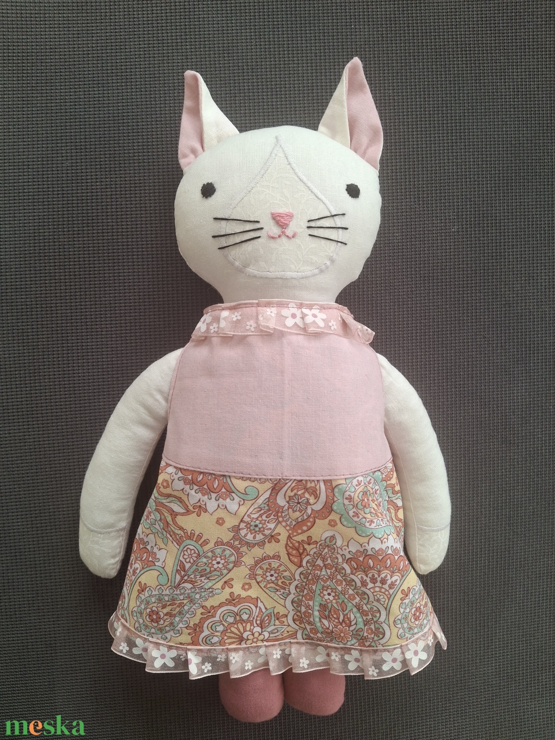 Cica - játék & sport - plüssállat & játékfigura - cica - Meska.hu