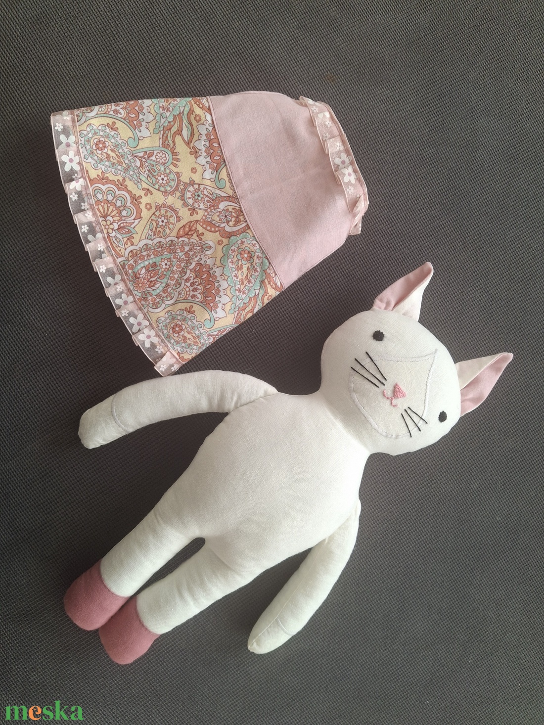 Cica - játék & sport - plüssállat & játékfigura - cica - Meska.hu