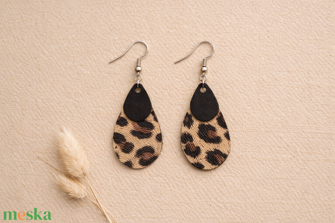Safari Chic � csepp alakú fülbevaló - ékszer - fülbevaló - lógó fülbevaló - Meska.hu