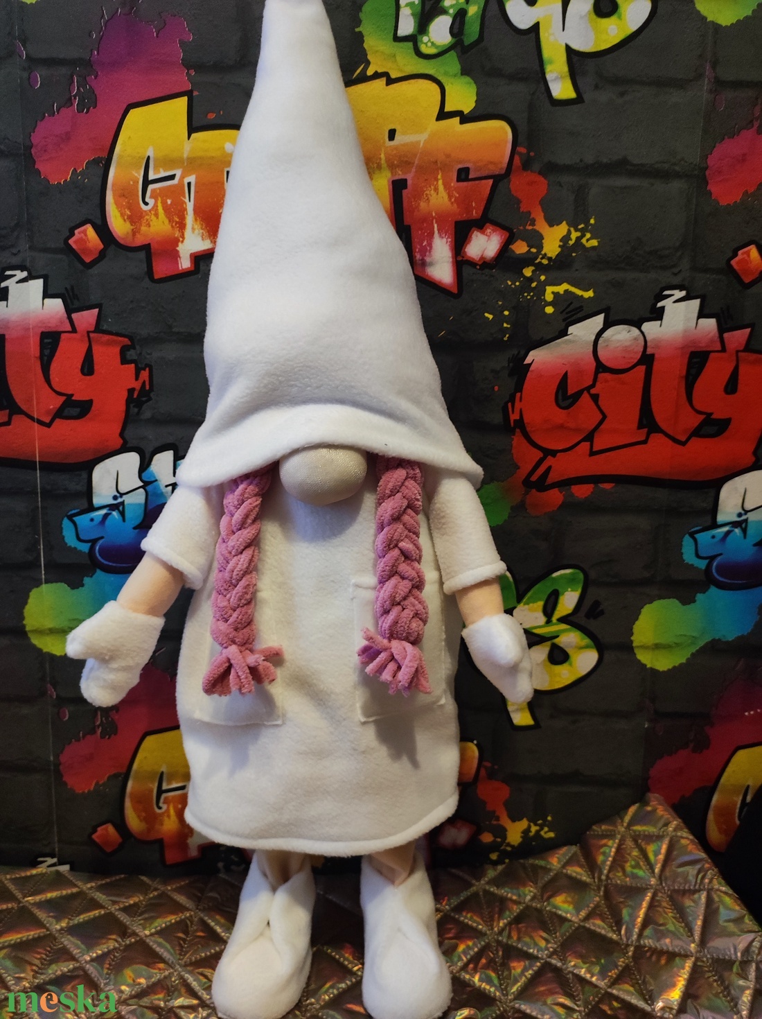 Ápolónő manó - otthon & életmód - dekoráció - asztal és polc dekoráció - hamutál, öngyújtó, pipa - Meska.hu