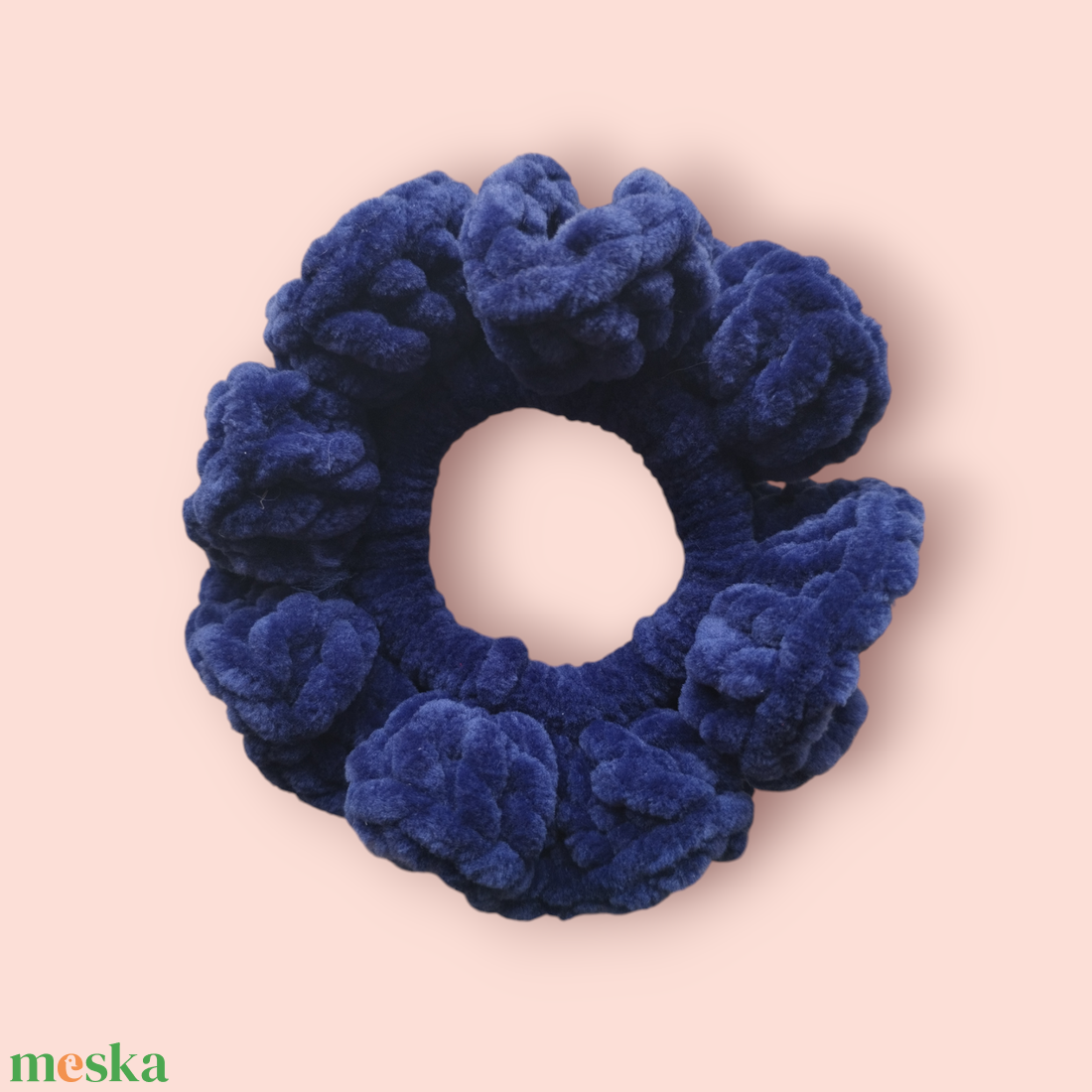 Bársony scrunchie - Sötétkék - ruha & divat - hajdísz & hajcsat - hajgumi - Meska.hu Bársony scrunchie - Sötétkék - ruha & divat - hajdísz & hajcsat - hajgumi - Meska.hu
