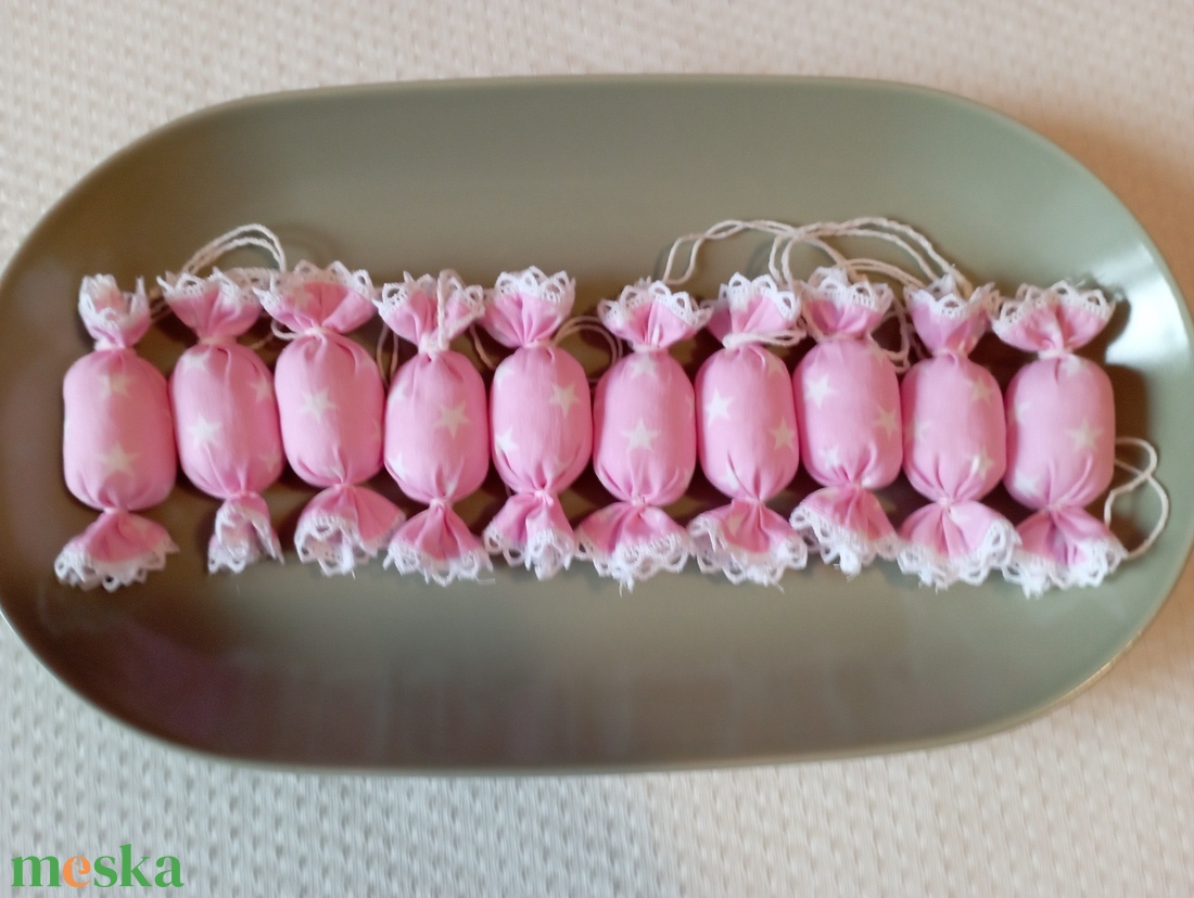 Csillagos textil szaloncukor  - karácsony - karácsonyi lakásdekoráció - karácsonyfadíszek - Meska.hu Csillagos textil szaloncukor  - karácsony - karácsonyi lakásdekoráció - karácsonyfadíszek - Meska.hu