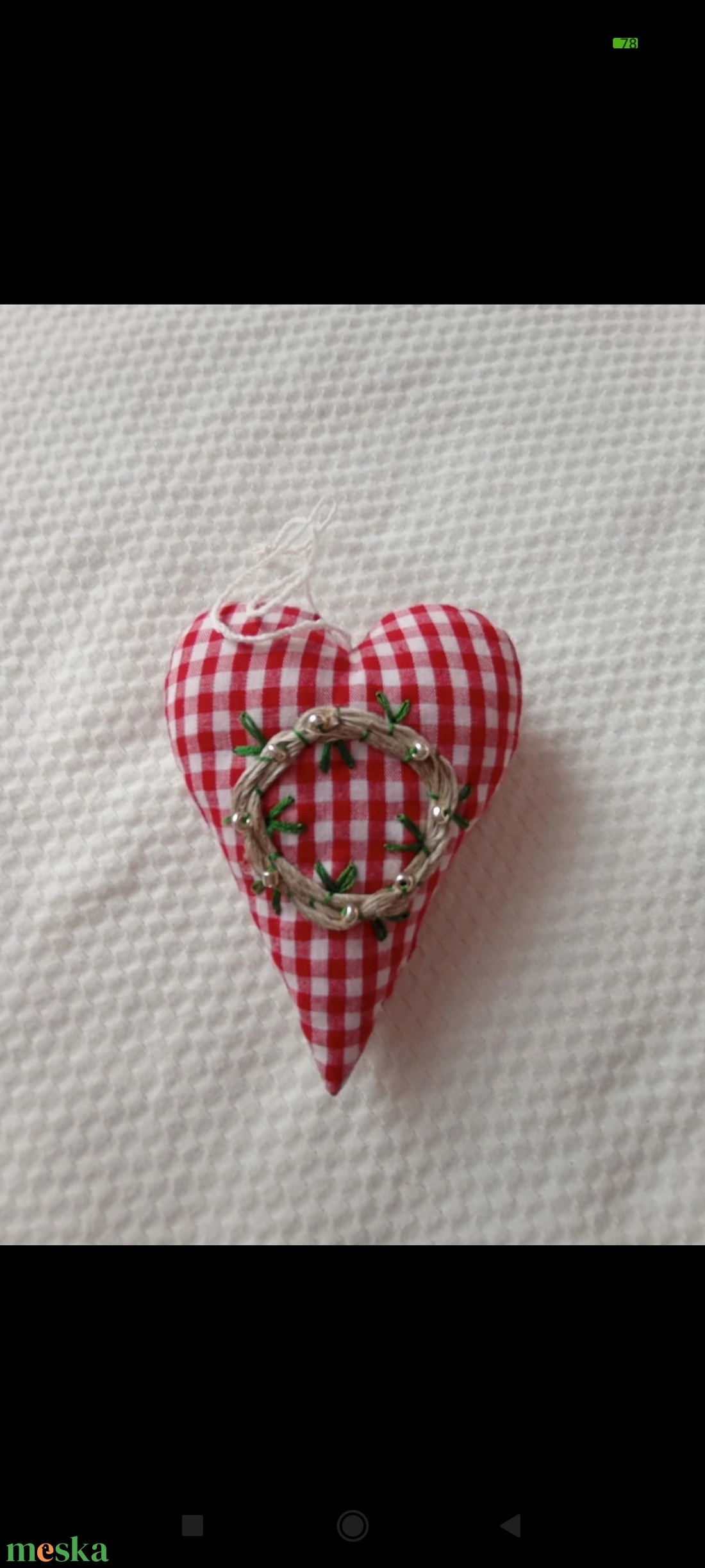 Hímzett koszorúval díszített dekorációs figurák - otthon & életmód - dekoráció - dísztárgy - Meska.hu Hímzett koszorúval díszített dekorációs figurák - otthon & életmód - dekoráció - dísztárgy - Meska.hu