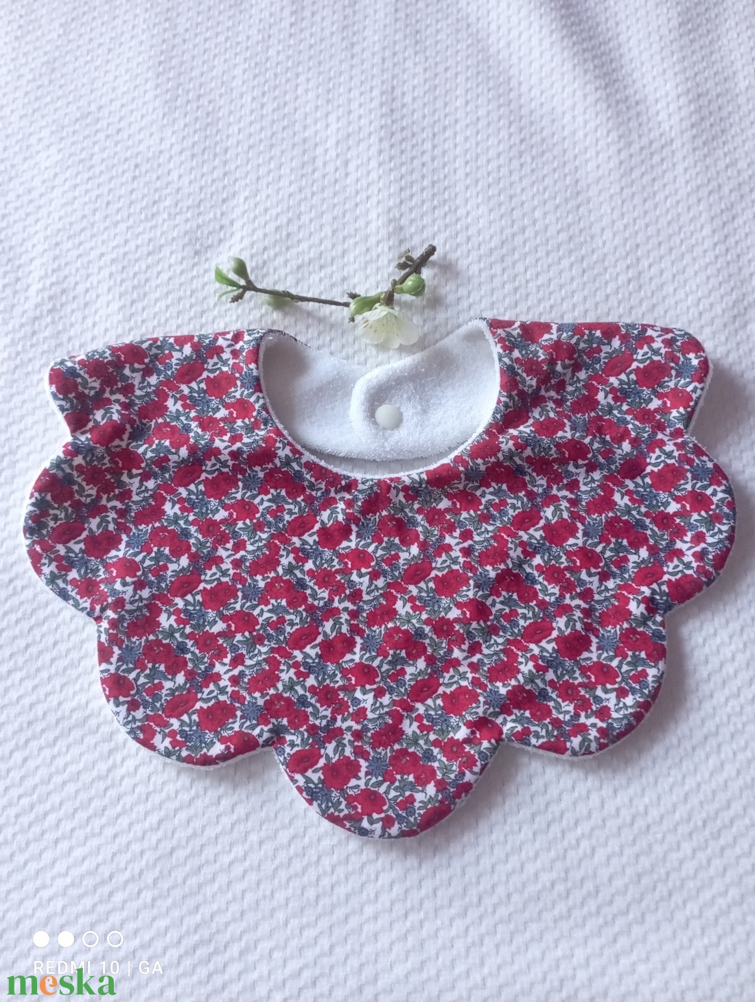 Virág nyálkendő/előke - ruha & divat - babaruha & gyerekruha - előke & nyálkendő - Meska.hu Virág nyálkendő/előke - ruha & divat - babaruha & gyerekruha - előke & nyálkendő - Meska.hu