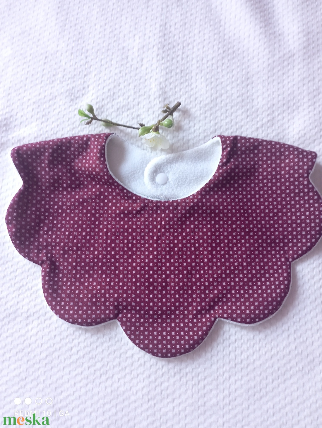 Virág nyálkendő/előke - ruha & divat - babaruha & gyerekruha - előke & nyálkendő - Meska.hu Virág nyálkendő/előke - ruha & divat - babaruha & gyerekruha - előke & nyálkendő - Meska.hu