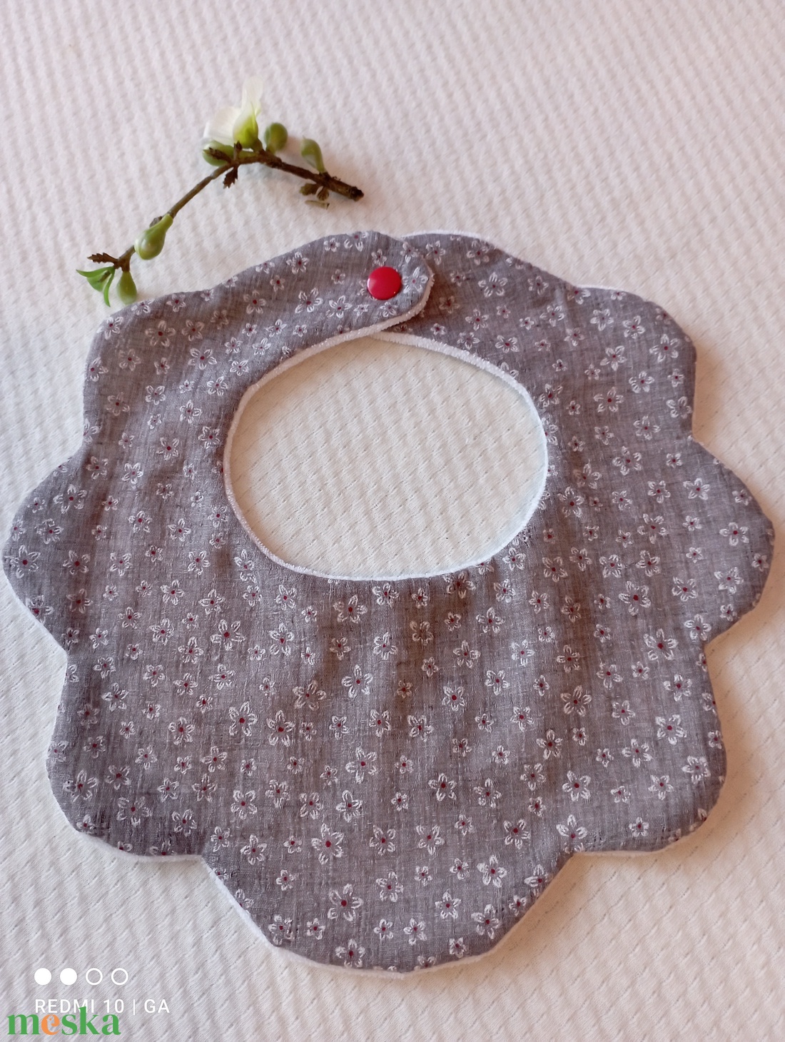 Virág nyálkendő - baba - mama - babaruházat - nyálkendő - Meska.hu