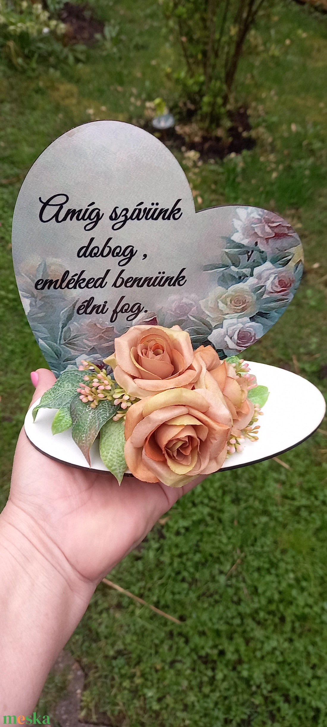 Szívalaku sírdísz - otthon & életmód - vallás - temetkezési tárgy - Meska.hu Szívalaku sírdísz - otthon & életmód - vallás - temetkezési tárgy - Meska.hu