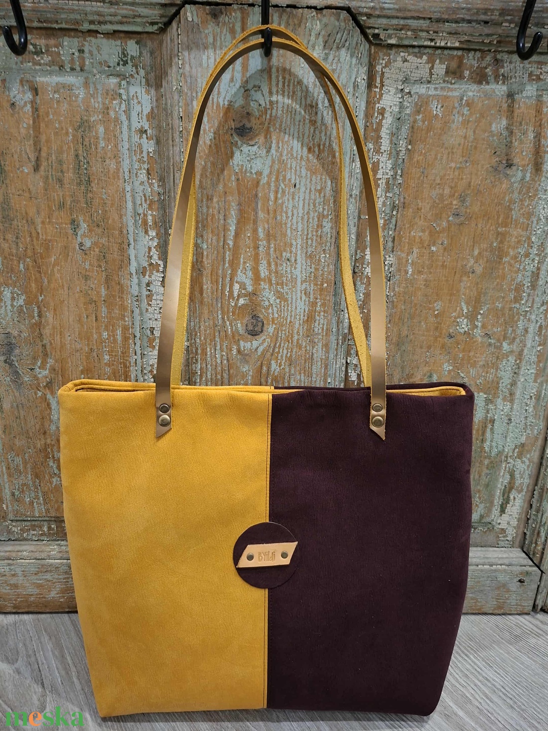 Művelúr női pakolós táska. Sárga-padlizsán művelúr táska. Válltáska arany bőr pánttal. Óriás pakolós táska. - táska & tok - kézitáska & válltáska - nagy pakolós táska - Meska.hu