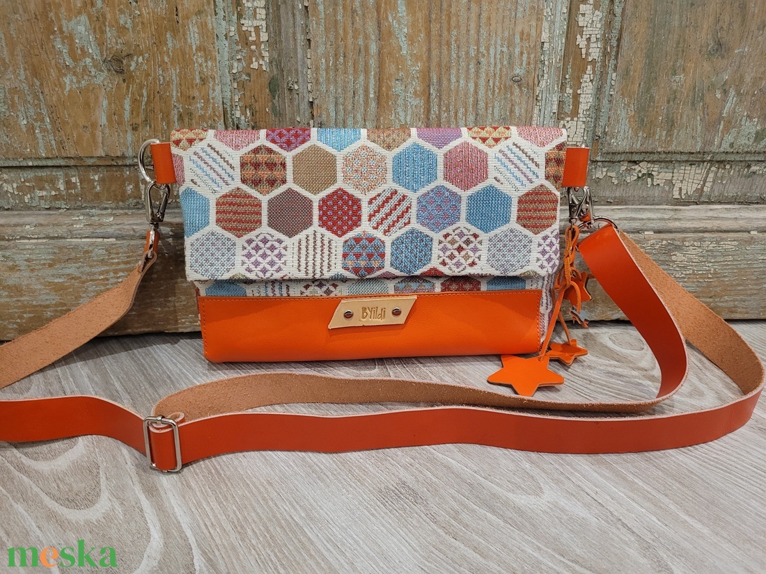 Szövettáska színes táska narancssárga valódi bőr kiegészítőkkel  - táska & tok - kézitáska & válltáska - válltáska - Meska.hu