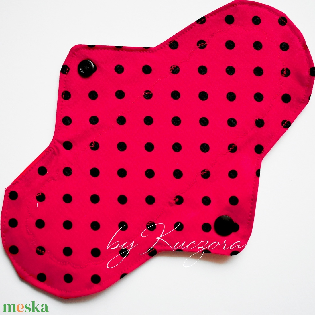 22 cm-es mosható női betét, intim betét, menstruációs betét - piros, fekete pöttyös - szépségápolás - intim higiénia - intimbetét - Meska.hu 22 cm-es mosható női betét, intim betét, menstruációs betét - piros, fekete pöttyös - szépségápolás - intim higiénia - intimbetét - Meska.hu