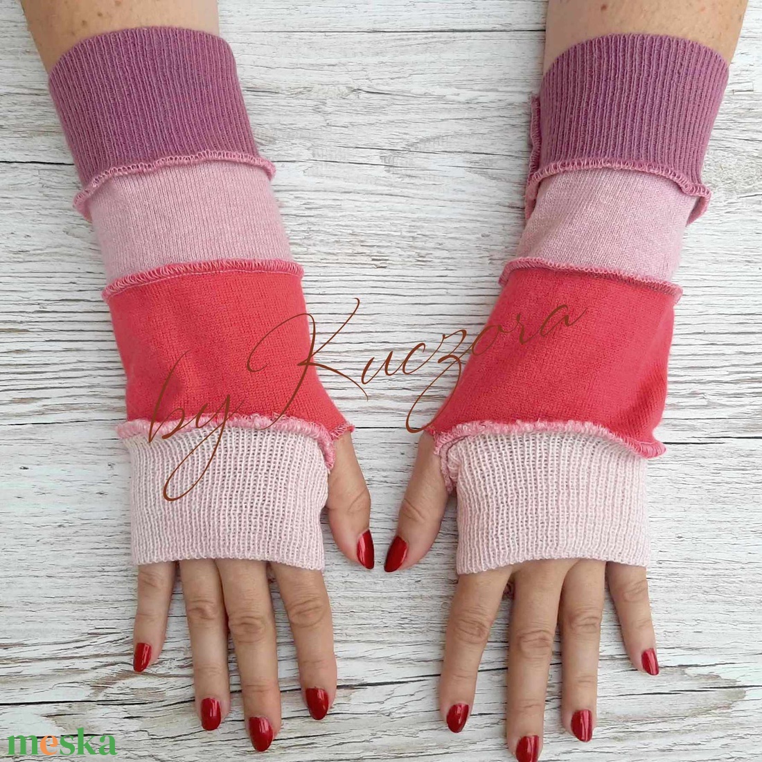 Lila, rózsaszín, pink karvédő, karmelegítő - ruha & divat - sál, sapka, kendő - kesztyű - Meska.hu Lila, rózsaszín, pink karvédő, karmelegítő - ruha & divat - sál, sapka, kendő - kesztyű - Meska.hu