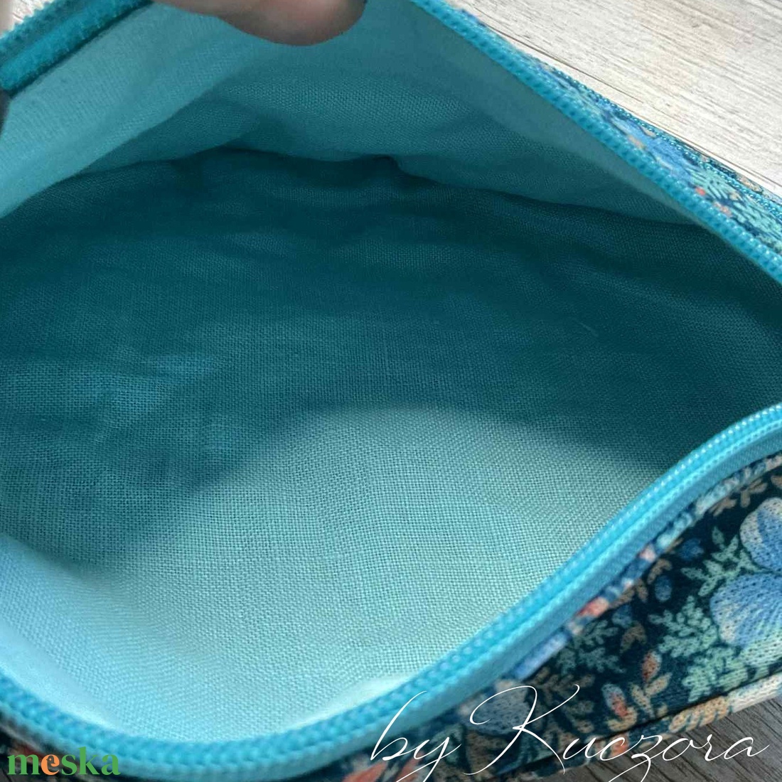 Virágmintás övtáska / crossbody táska türkiz - táska & tok - övtáska - Meska.hu Virágmintás övtáska / crossbody táska türkiz - táska & tok - övtáska - Meska.hu
