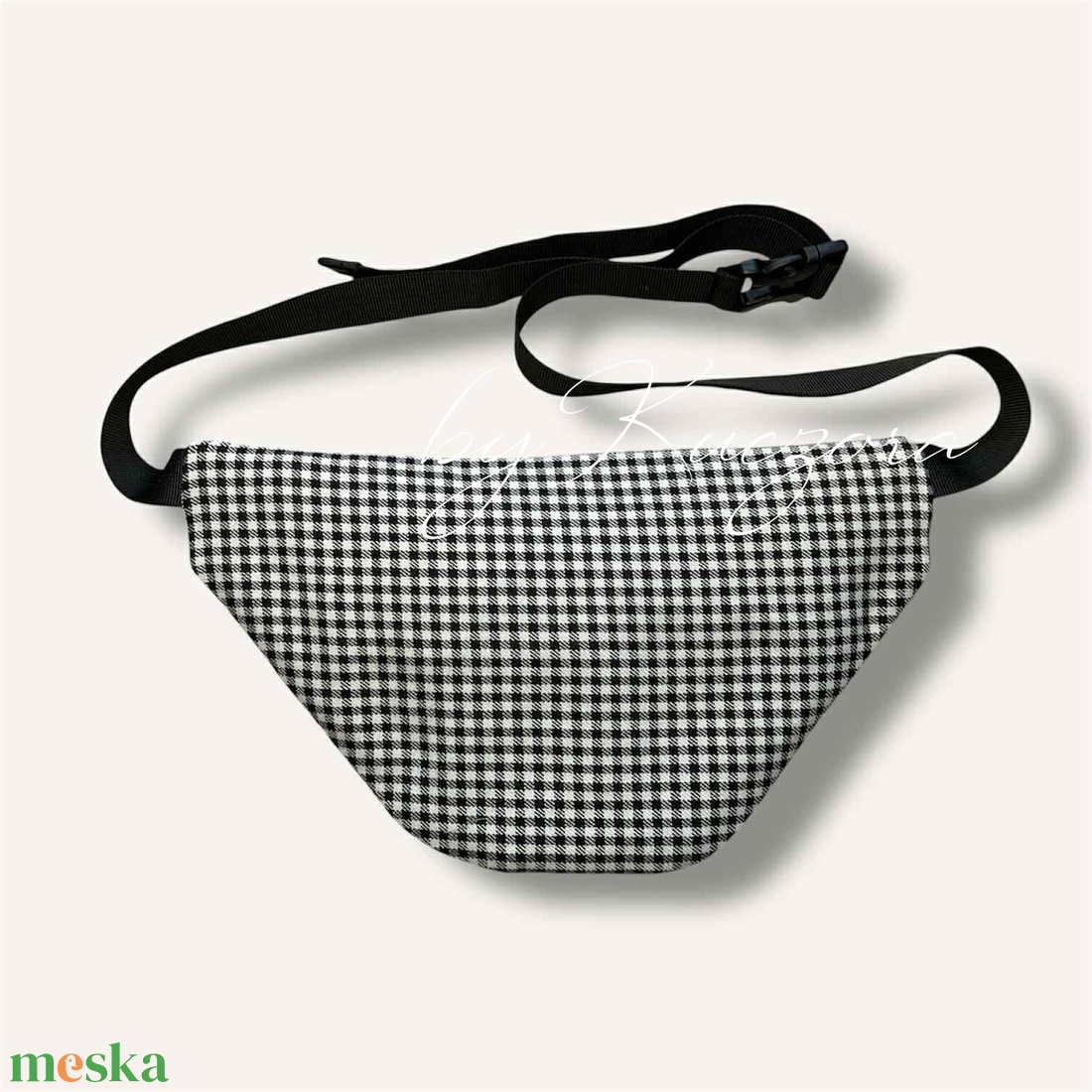 Fekete-fehér kockás övtáska / crossbody unisex - táska & tok - övtáska - Meska.hu Fekete-fehér kockás övtáska / crossbody unisex - táska & tok - övtáska - Meska.hu