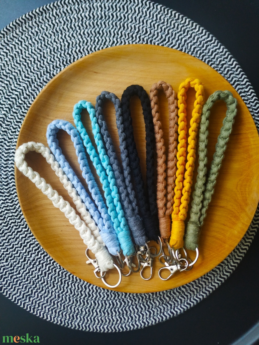 Makramé kulcstartó  20 cm - táska & tok - kulcstartó & táskadísz - kulcstartó - Meska.hu