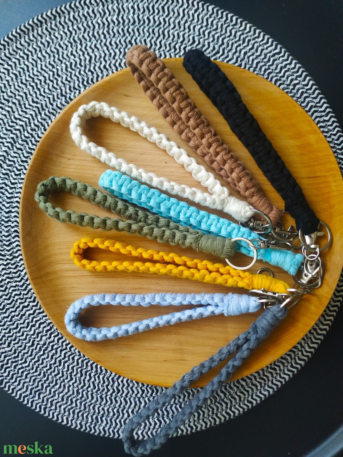 Makramé kulcstartó  20 cm - táska & tok - kulcstartó & táskadísz - kulcstartó - Meska.hu