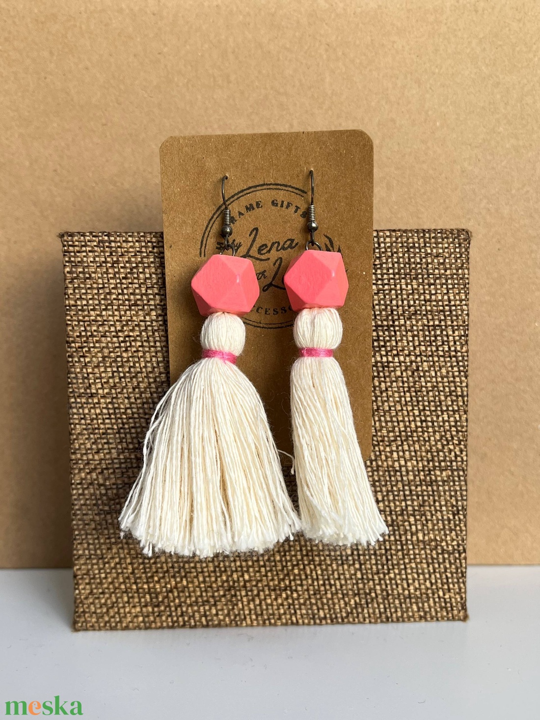 Makramé fülbevaló fagyöngyökkel � újrahasznosított pamutból - ékszer - fülbevaló - rojtos fülbevaló - Meska.hu