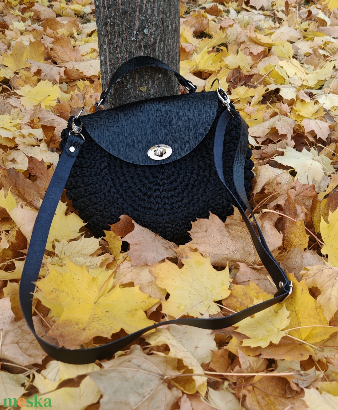 Horgolt női körtáska - táska & tok - kézitáska & válltáska - válltáska - Meska.hu