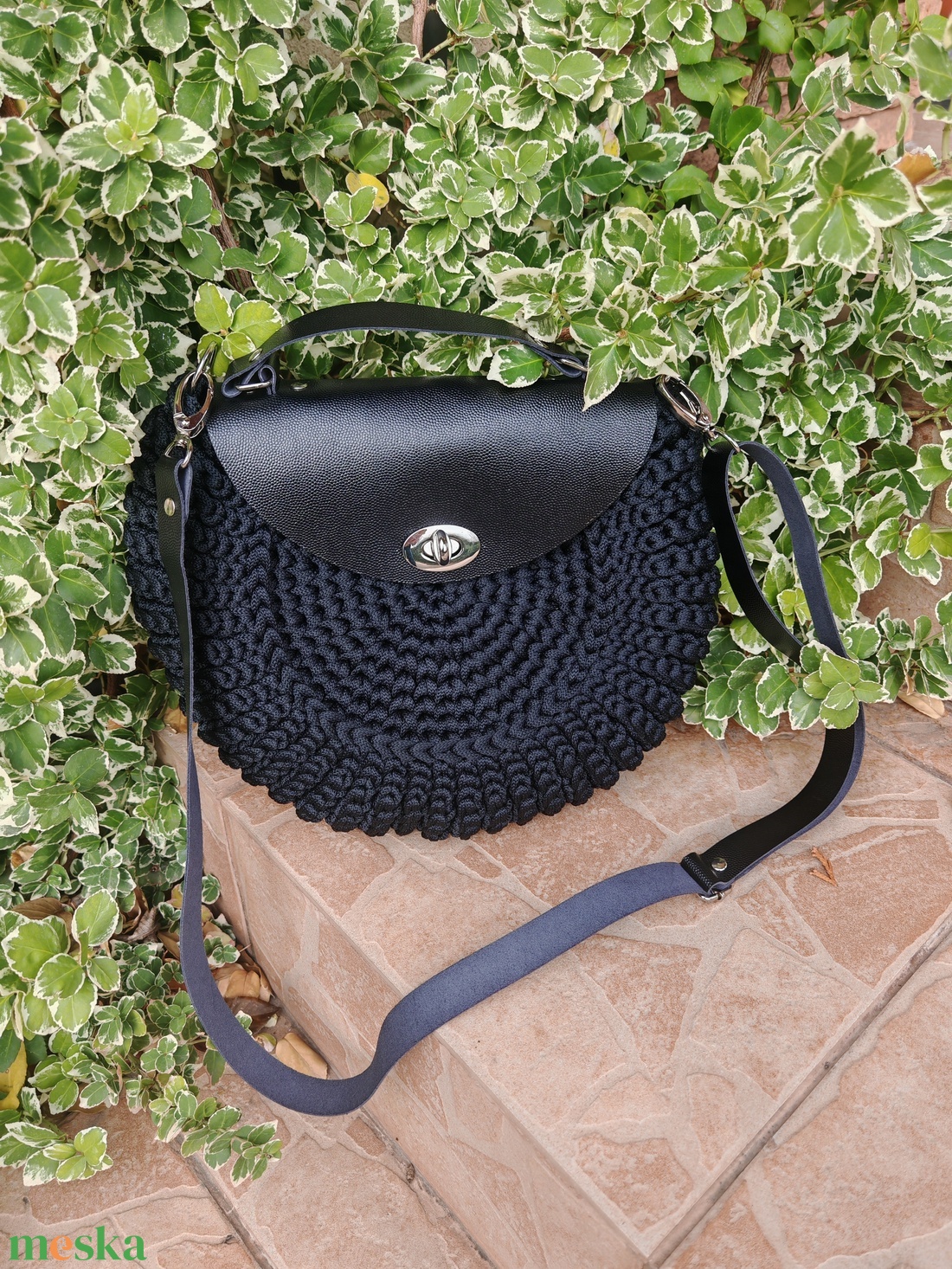 Horgolt női körtáska - táska & tok - kézitáska & válltáska - válltáska - Meska.hu