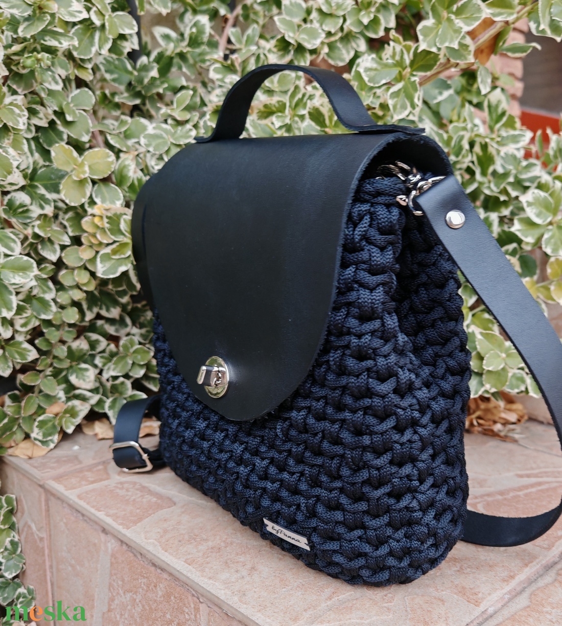 Fekete horgolt női táska - táska & tok - kézitáska & válltáska - válltáska - Meska.hu