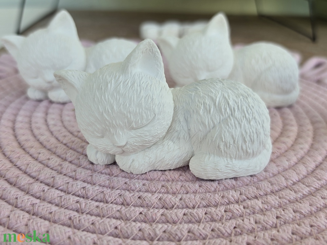 Natúr festhető 3D gipszfigura Alvó cica Gyermek kézműves foglalkozás - diy (csináld magad) - egységcsomag - Meska.hu