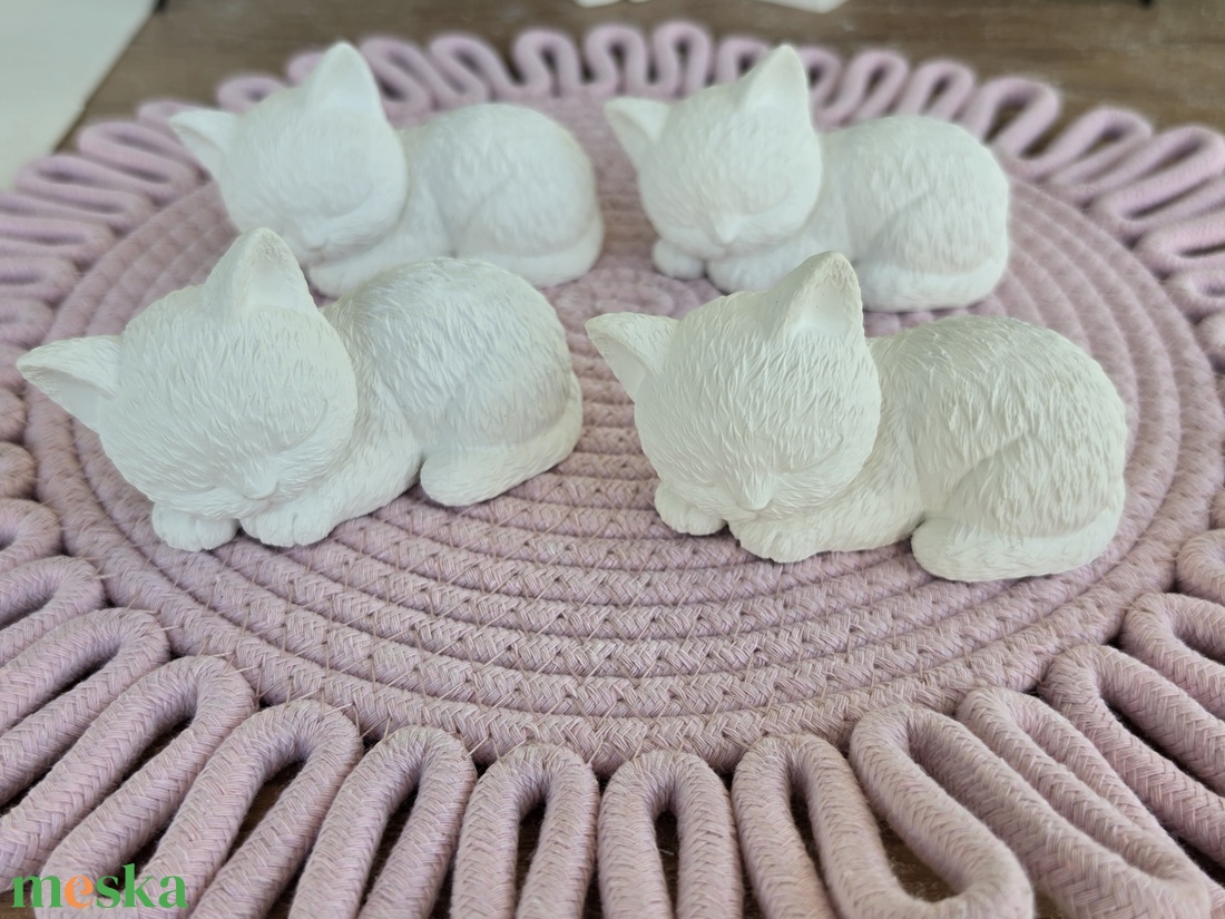 Natúr festhető 3D gipszfigura Alvó cica Gyermek kézműves foglalkozás - diy (csináld magad) - egységcsomag - Meska.hu