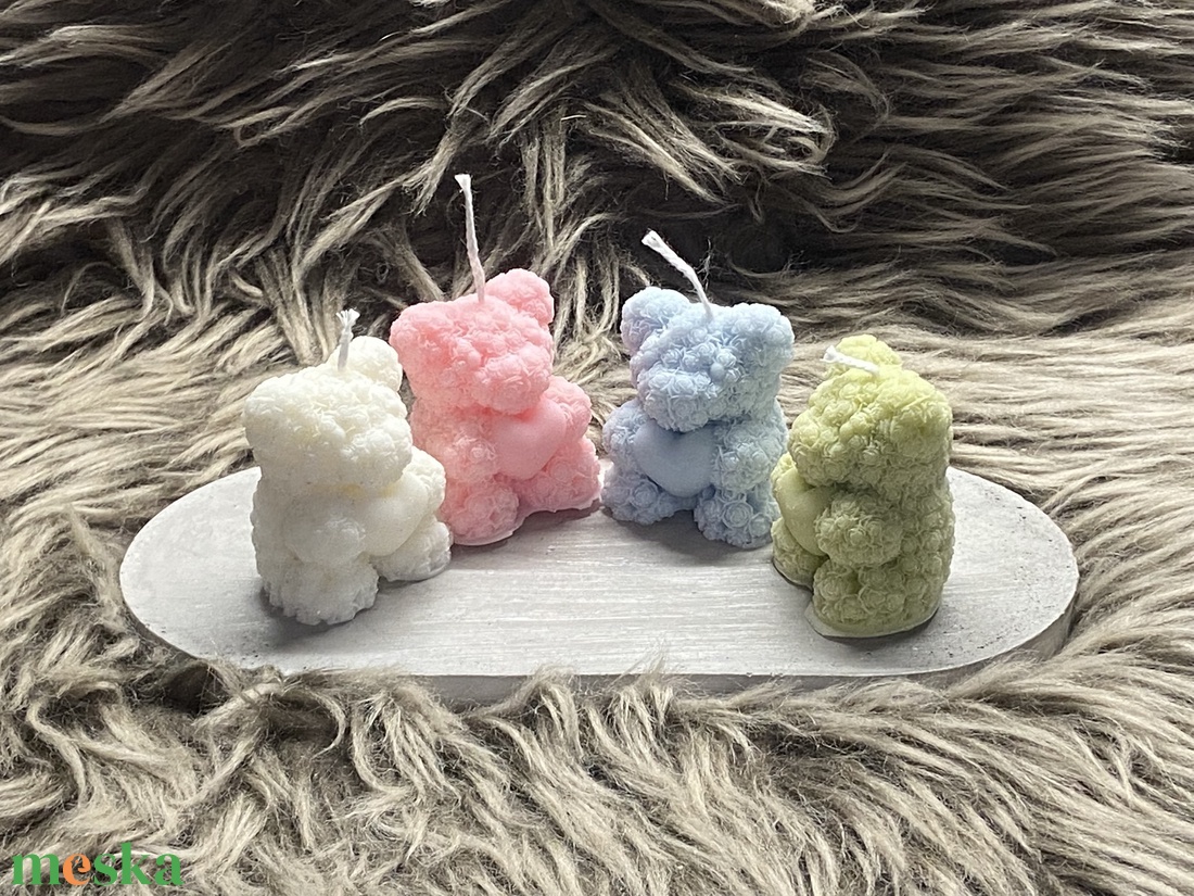 Szivecskés mackó gyertya - kellékek & szerszámok - dekorációs kellékek - dekorációs gyertya - Meska.hu