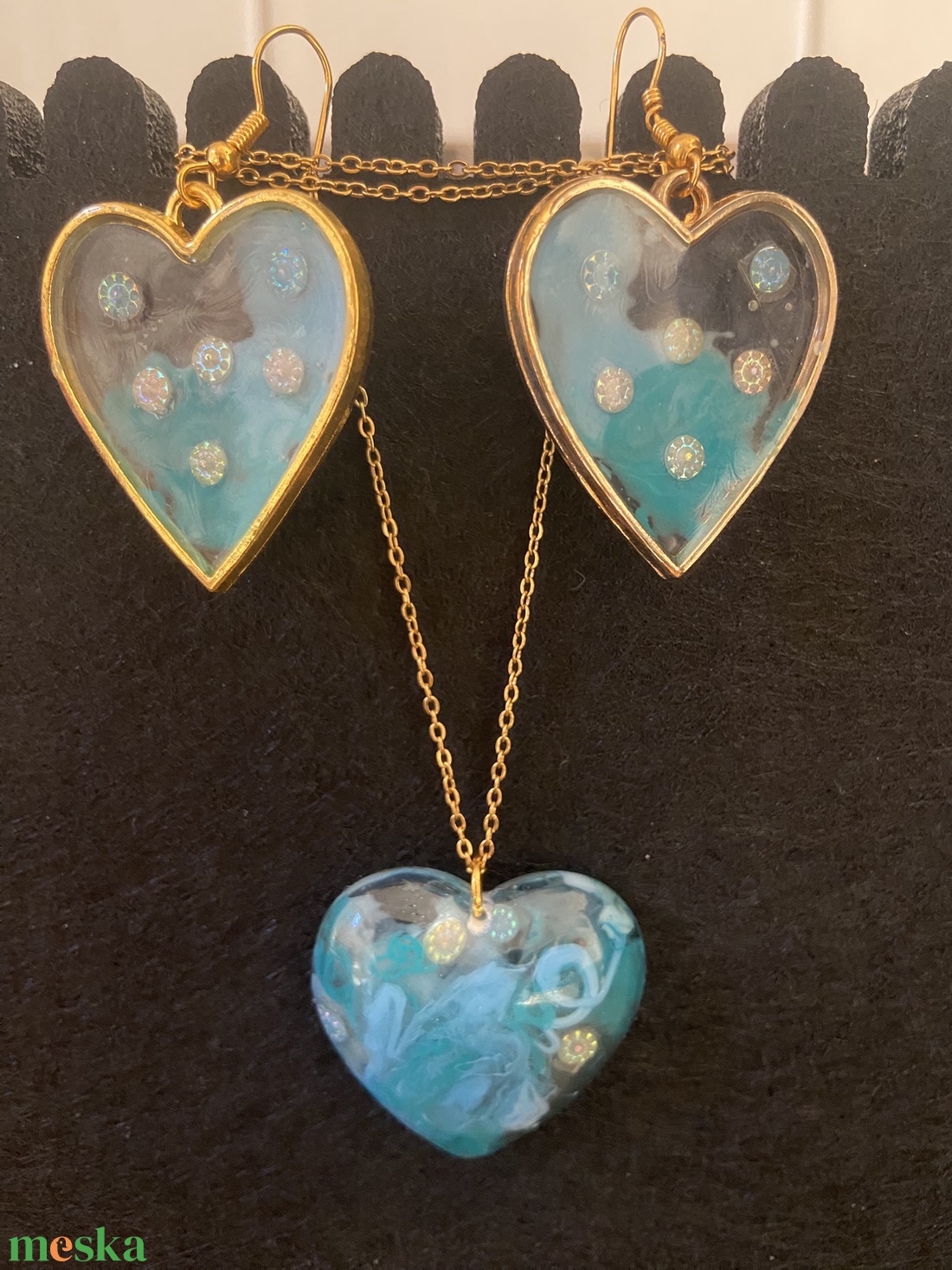 Kék szives fülbevaló és nyaklánc szett - ékszer - ékszerszett - Meska.hu