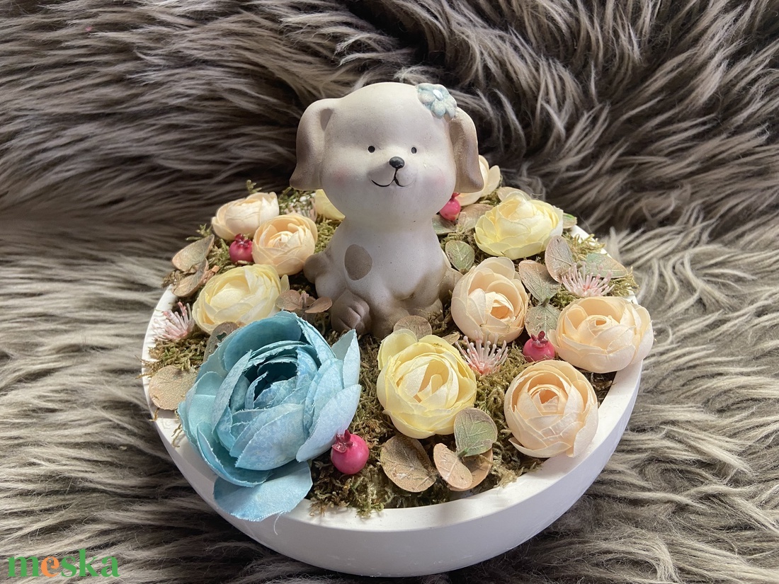 Nagyméretű kutyás asztaldísz - otthon & életmód - virágdekoráció - virágdíszek - asztali virágdísz - Meska.hu