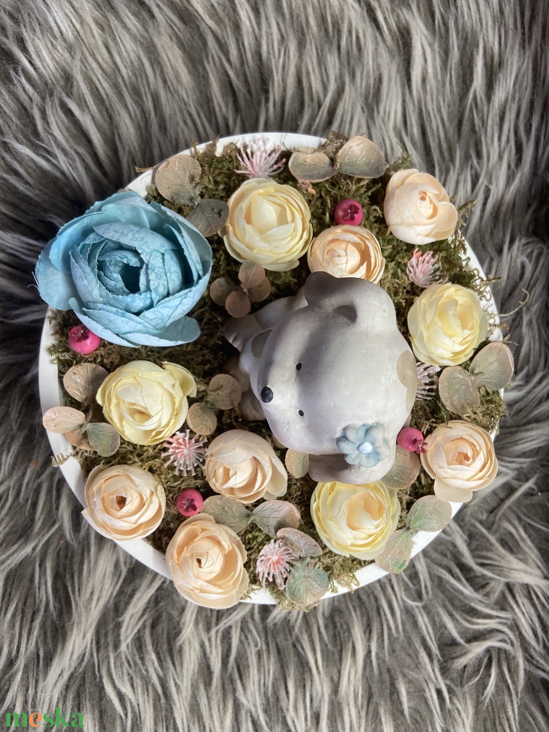 Nagyméretű kutyás asztaldísz - otthon & életmód - virágdekoráció - virágdíszek - asztali virágdísz - Meska.hu