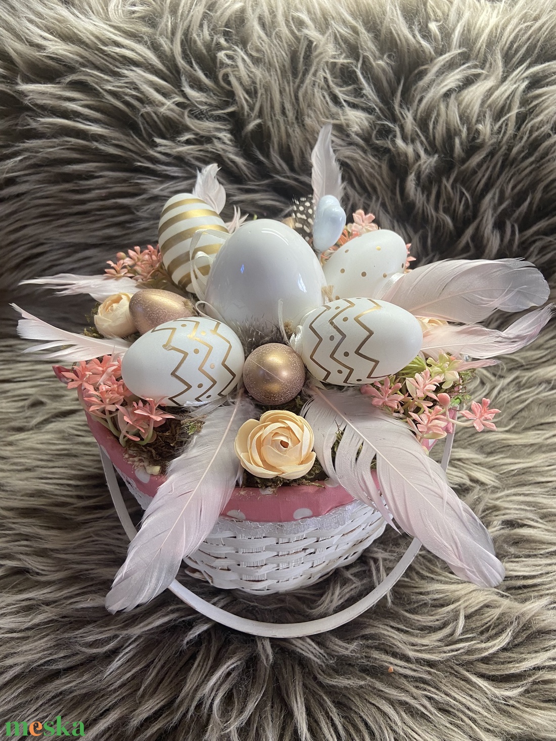 Fonott kosárban tojásos asztaldísz - otthon & életmód - dekoráció - húsvéti asztaldíszek - Meska.hu