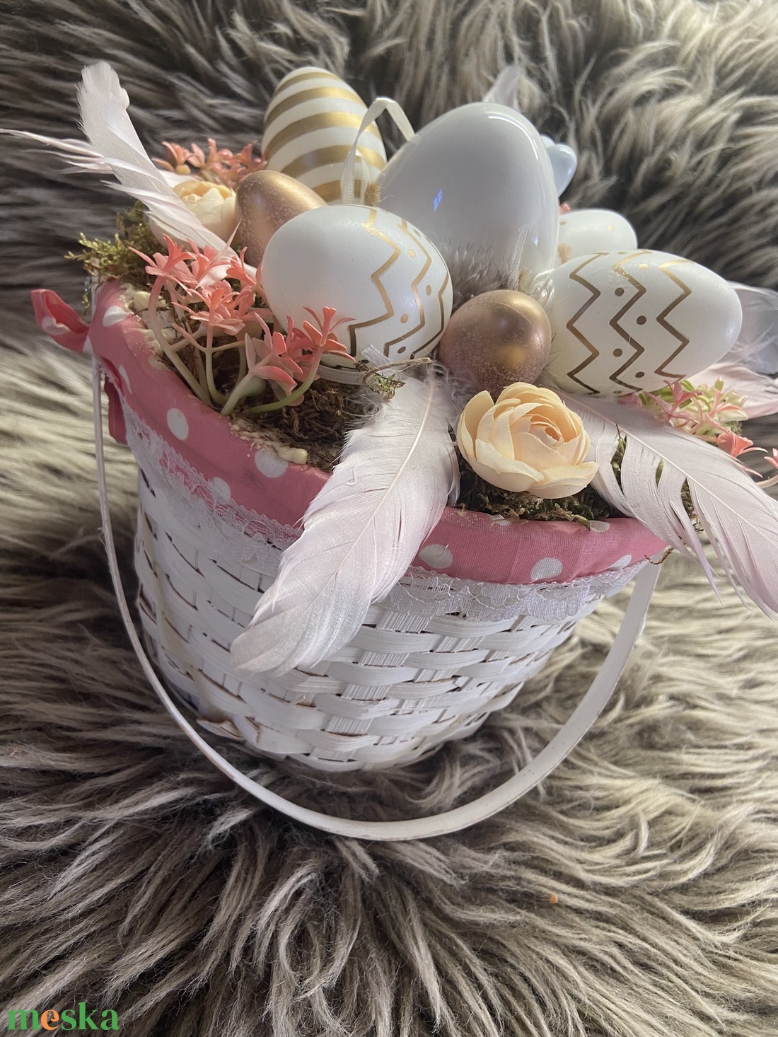 Fonott kosárban tojásos asztaldísz - otthon & életmód - dekoráció - húsvéti asztaldíszek - Meska.hu
