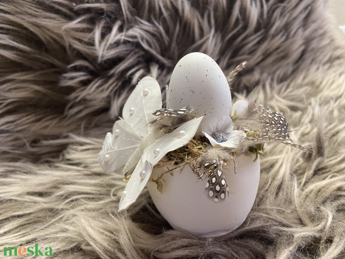 Kisméretű tojásos dísz tojáshéjban - otthon & életmód - dekoráció - húsvéti asztaldíszek - Meska.hu