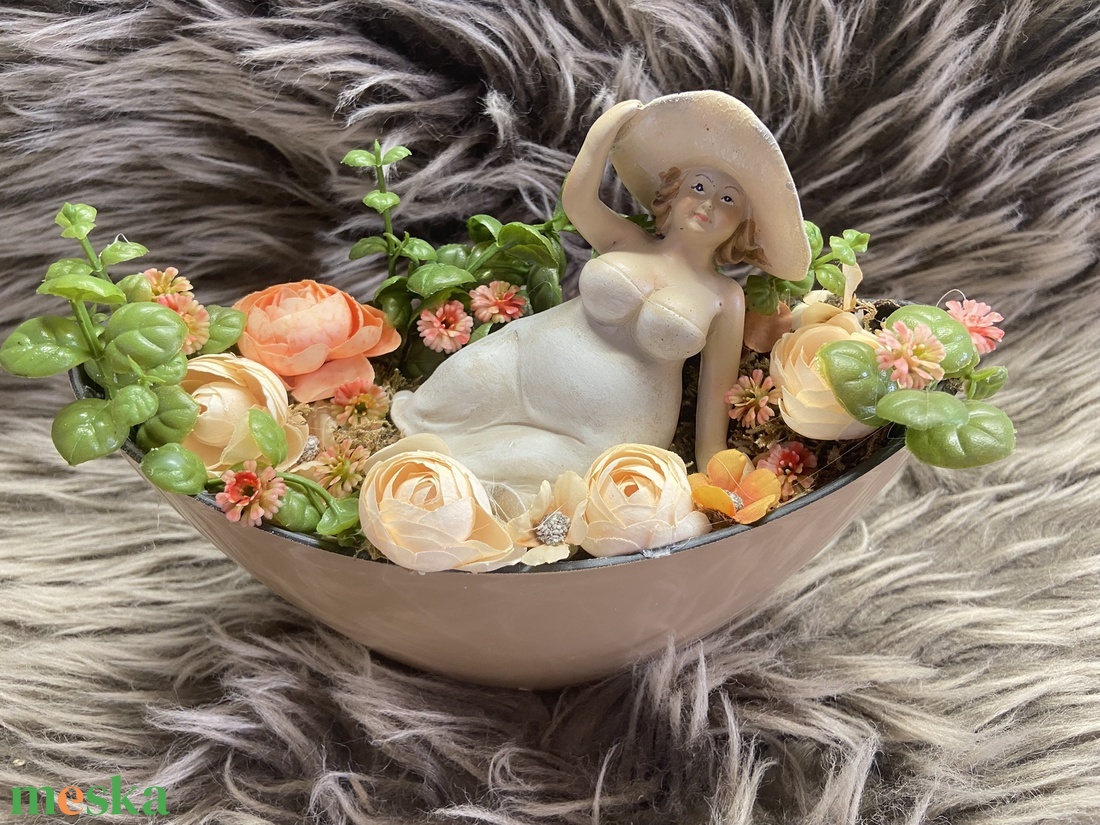 Anya várja a meleget asztaldísz - otthon & életmód - virágdekoráció - virágdíszek - asztali virágdísz - Meska.hu