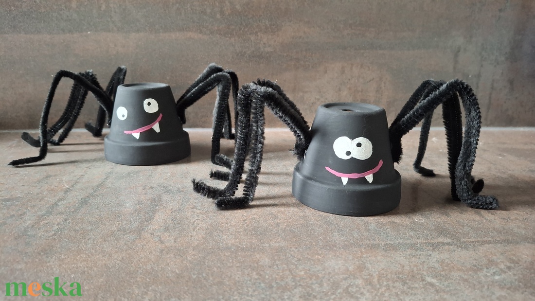 Halloweeni cserép pók figurák  - otthon & életmód - dekoráció - halloween - halloweeni dekoráció - Meska.hu