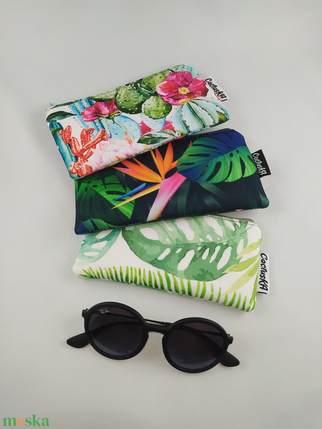 Monstera napszemüveg tok - táska & tok - pénztárca & más tok - szemüvegtok - Meska.hu Monstera napszemüveg tok - táska & tok - pénztárca & más tok - szemüvegtok - Meska.hu