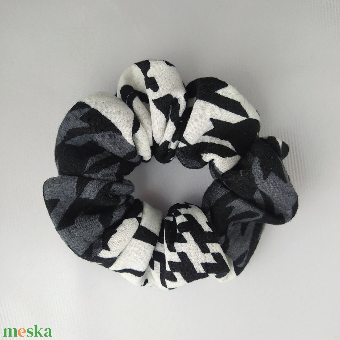 Scrunchie hajgumi - ruha & divat - hajdísz & hajcsat - hajgumi - Meska.hu Scrunchie hajgumi - ruha & divat - hajdísz & hajcsat - hajgumi - Meska.hu