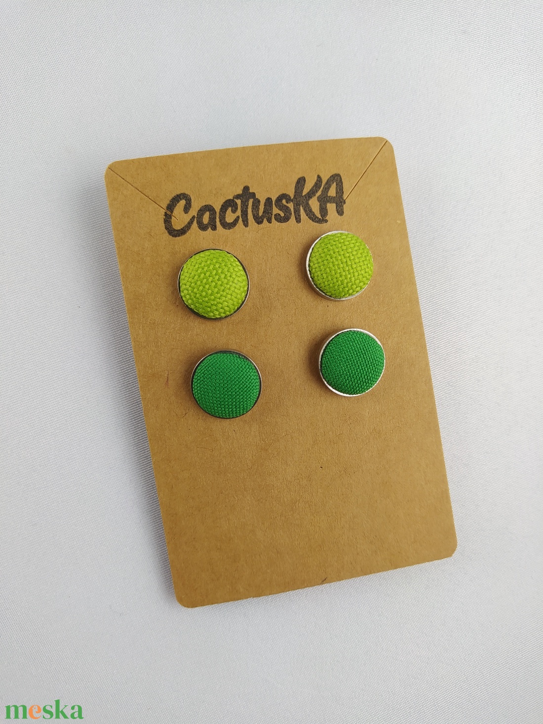 Zöld bedugós fülbevaló szett - ékszer - fülbevaló - pötty fülbevaló - Meska.hu