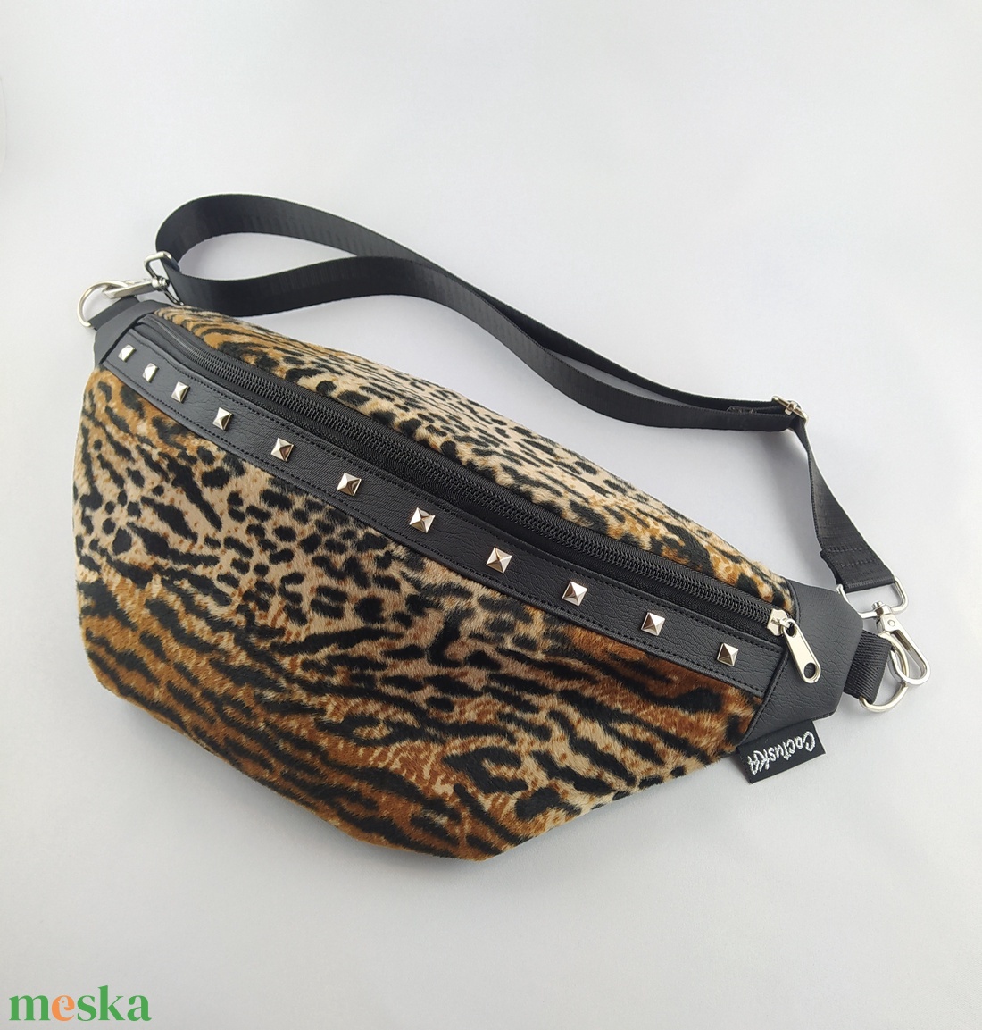 Állatmintás övtáska / crossbody - táska & tok - övtáska - Meska.hu